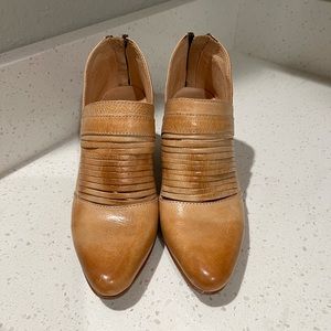 Like New • Bed Stu Trough Leather Booties • 6.5